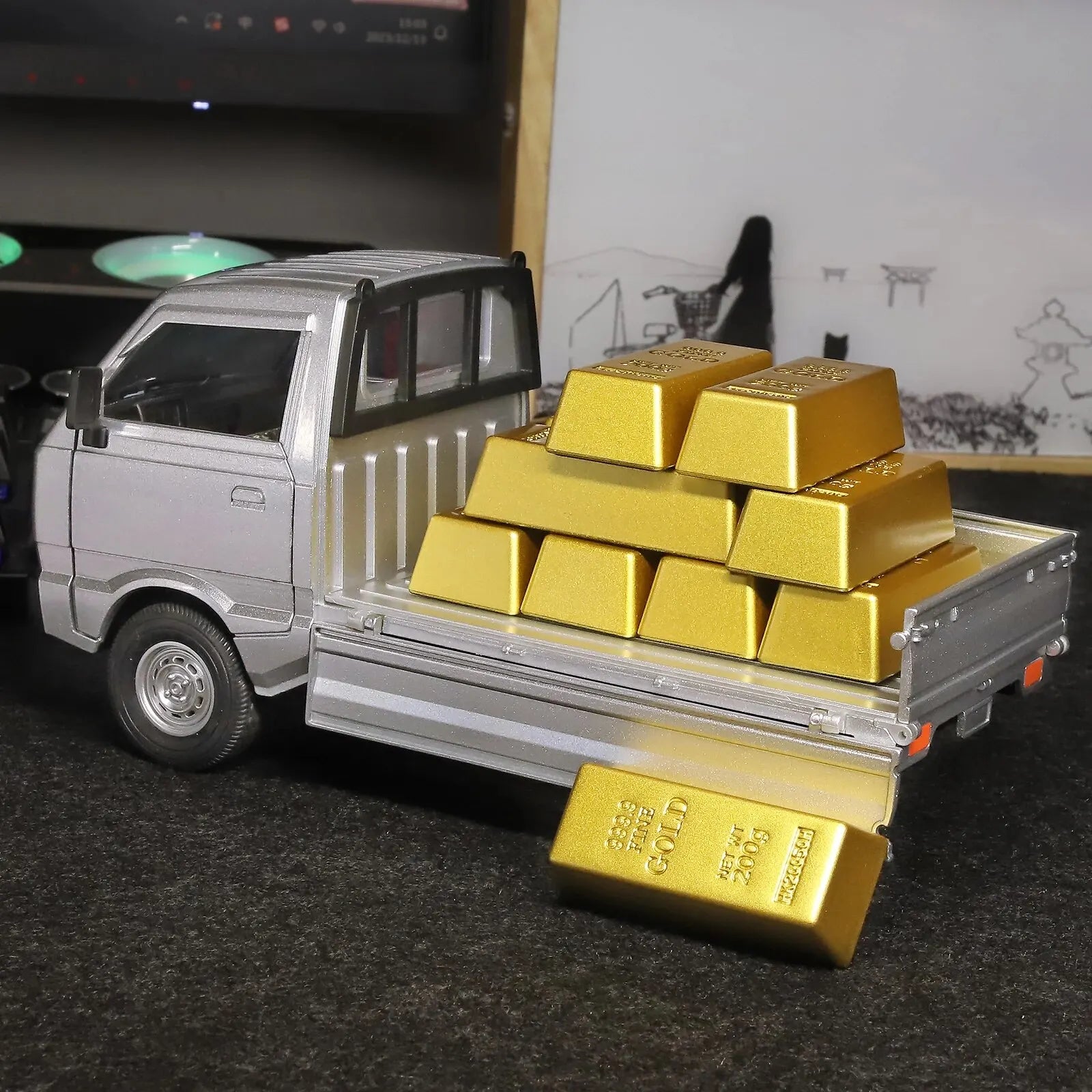 Omni Pick-Up with gold Bar